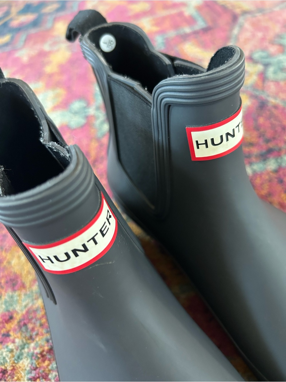 NWOT Hunter | Women’s Black Chelsea Ankle Length Rain Boot Pull Tab Size 9 - Picture 5 of 16